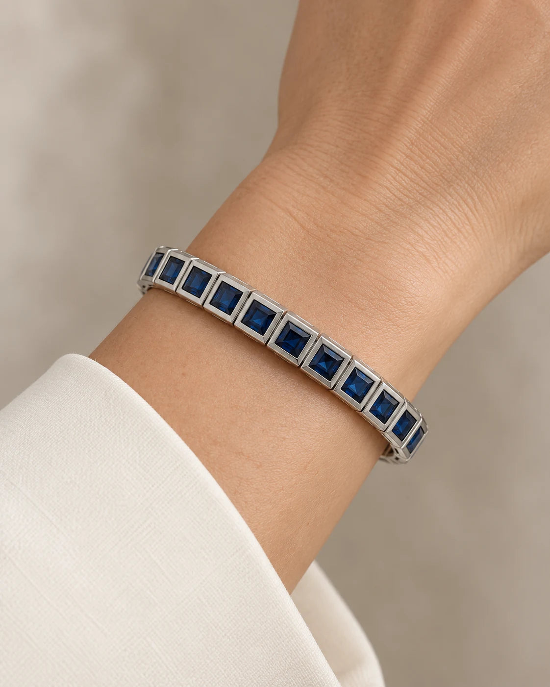 AI concept: Midnight Square Bangle, wearing study